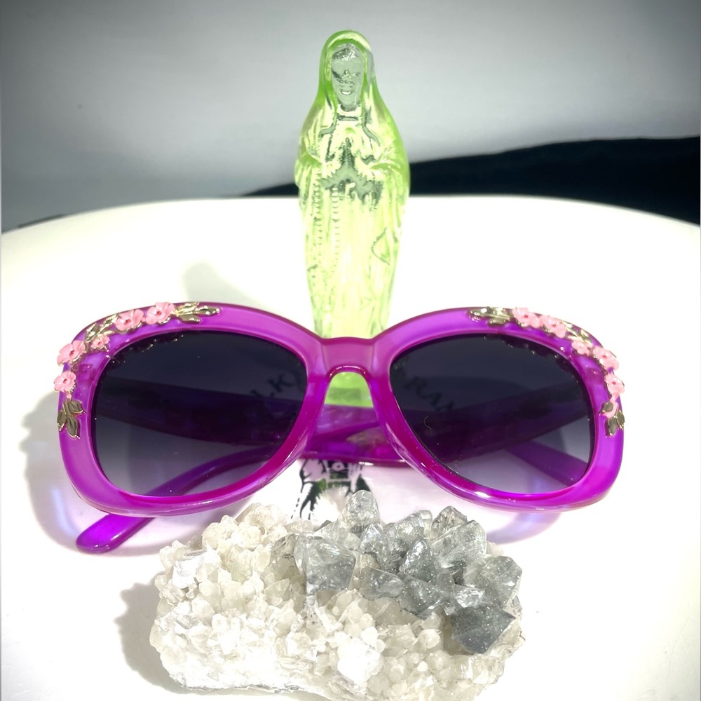 💜 Cat Eye Sunnies! 💜 Magenta Sunglasses with Pink Cherry Blossoms Dk Grey Lens